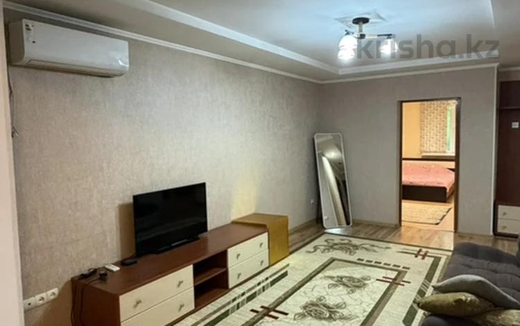 3-комнатная квартира · 65 м², Момушулы 8 за 30 млн ₸ в Шымкенте — фото 2