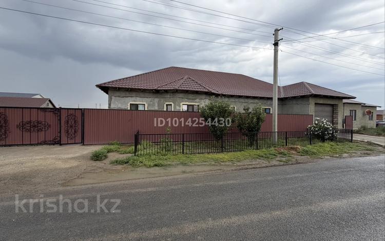 Жеке үй · 7 бөлме · 400 м² · 10 жүзд., Өркен - 2, 1, бағасы: 80 млн ₸ в Атырау, Оркен - 2 — фото 2