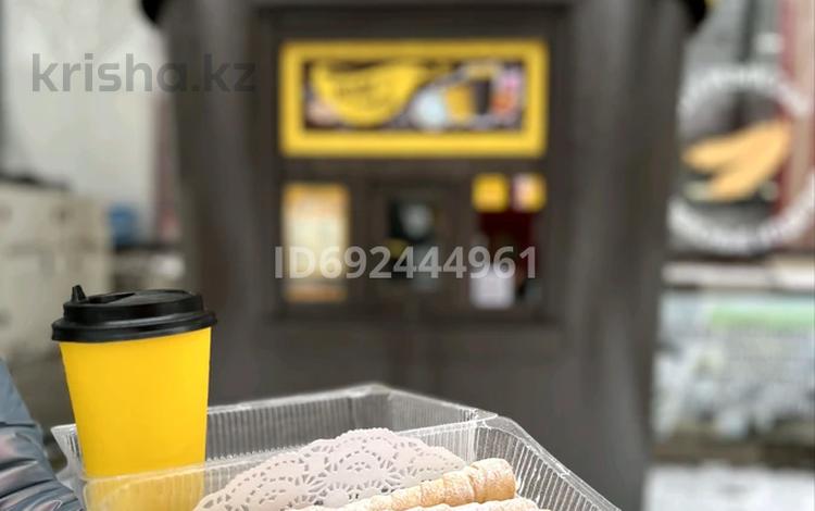Точка Кофе с собой, 5 м², бағасы: ~ 1.5 млн 〒 в Караганде, Алихана Бокейханова р-н — фото 3