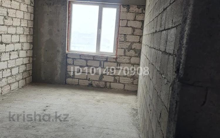 3-бөлмелі пәтер · 96 м² · 6/7 қабат, 16-ш/а. 15 участок, бағасы: 20 млн ₸ в Актау, 16-й мкр  — фото 2
