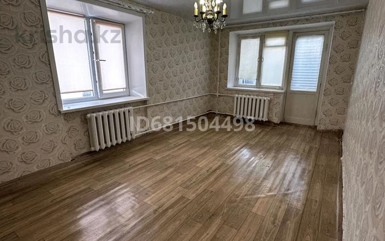 2-комнатная квартира, 42 м², 2/4 этаж, Дзержинского 8