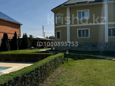 Жеке үй · 10 бөлме · 450 м², 20 микрорайон Набережная 14а, бағасы: 200 000 〒 в Конаеве