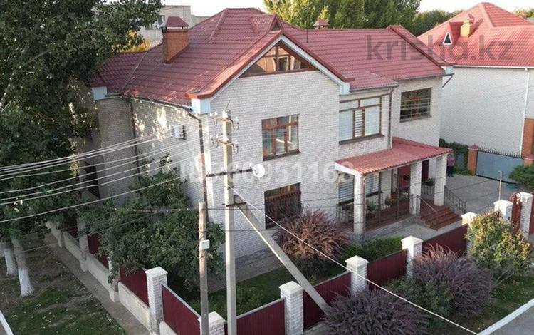 Отдельный дом · 6 комнат · 429 м² · 10 сот., мкр Жилгородок 7 — Улица Парковая за 90 млн ₸ в Актобе — фото 31