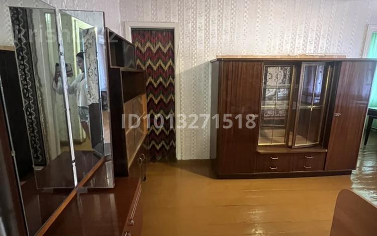 2-бөлмелі пәтер · 45 м² · 3 қабат, Космонавтов, бағасы: 10 млн ₸ в Рудном — фото 2