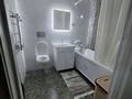 2-комнатная квартира · 56 м² · 5/5 этаж, Халиуллина 196/1 за 250 000 ₸ в Алматы, Медеуский р-н — фото 9