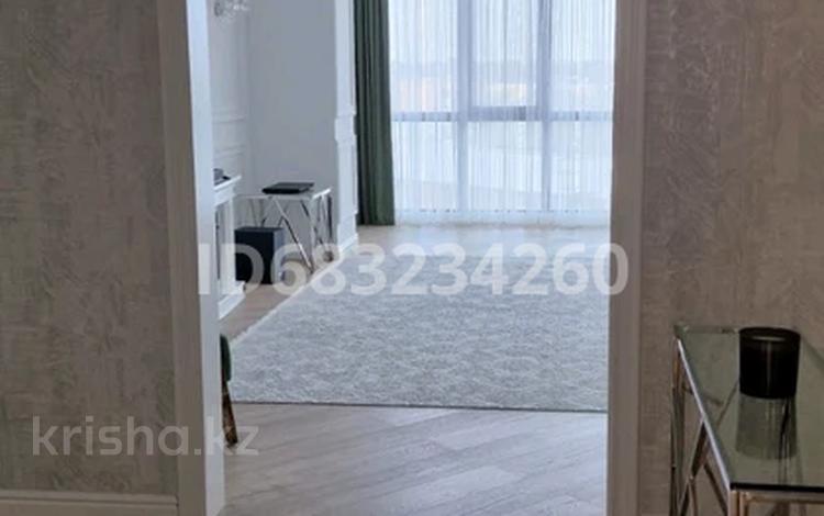 3-бөлмелі пәтер · 135 м² · 5/7 қабат, Сатыбалды Дауымова 69, бағасы: 115 млн ₸ в Уральске — фото 56