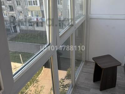 2-бөлмелі пәтер · 45 м² · 4/5 қабат, Шакарима 87, бағасы: 18 млн ₸ в Усть-Каменогорске, Ульбинский