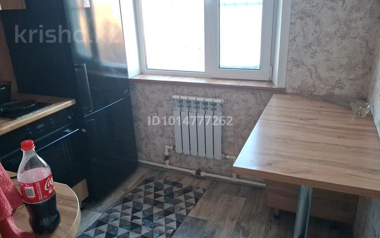 3-бөлмелі пәтер · 48 м² · 5/5 қабат, Абая 82, бағасы: 9.5 млн ₸ в Темиртау — фото 2