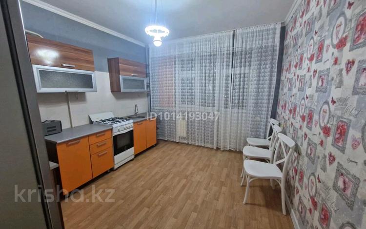 2-бөлмелі пәтер · 54 м² · 4/5 қабат, Асар ш/а 10, бағасы: 25 млн ₸ в Шымкенте, Абайский р-н — фото 2