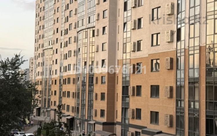 2-бөлмелі пәтер · 48.5 м² · 8/13 қабат, Толе би 122 — Жарокова, бағасы: 42 млн ₸ в Алматы, Алмалинский р-н — фото 2
