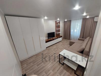 2-бөлмелі пәтер · 43 м² · 2/4 қабат, мкр №5, бағасы: 300 000 ₸ в Алматы, Ауэзовский р-н