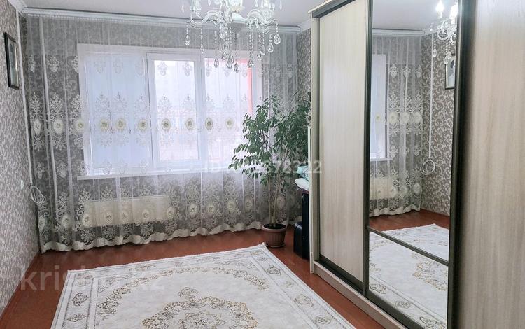 3-бөлмелі пәтер · 70 м² · 3/5 қабат, 3 мкр ЦЕНТР 52, бағасы: 13 млн ₸ в Жанатасе — фото 2