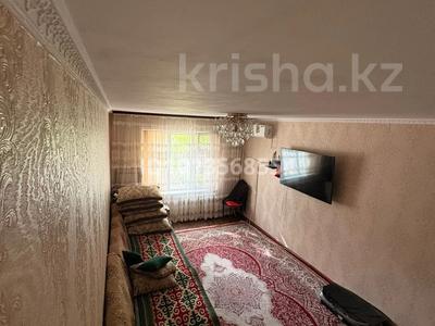 2-бөлмелі пәтер · 54 м² · 1/5 қабат, Верхний Отырар ш/а 49/31 — Школа мвд Рыскулованын бойы цент локация очень хорошая, бағасы: 19.5 млн ₸ в Шымкенте, Туран р-н