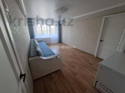 2-комнатная квартира · 45 м² · 2/5 этаж, Жидебай батыр 19 — Находится возле школы за 15.5 млн 〒 в Балхаше