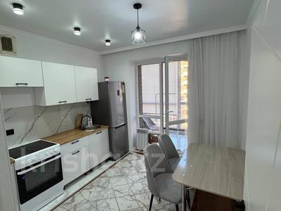 1-комнатная квартира · 40 м² · 10/12 этаж, Кабанбай батыра 59А за 200 000 ₸ в Астане, Нура р-н