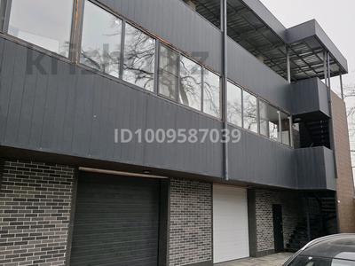 Отдельный дом · 4 комнаты · 450 м² · 10 сот., мкр Горный Гигант, Мкр Горный Гигант затаевича 23 — Жукова за 399 млн 〒 в Алматы, Медеуский р-н