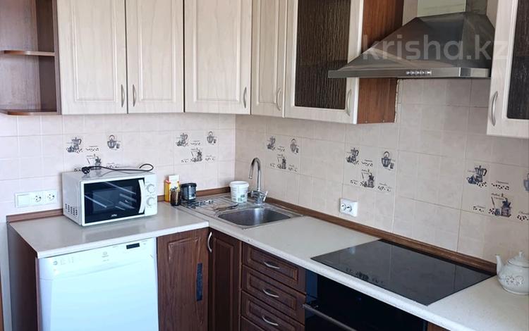 2-комнатная квартира · 51 м² · 6/9 этаж, мкр Юго-Восток, Мкр Юго-Восток, 30й микрорайон, Гапеева 1 — В шаге 81 школа за 170 000 ₸ в Караганде, Казыбек би р-н — фото 2