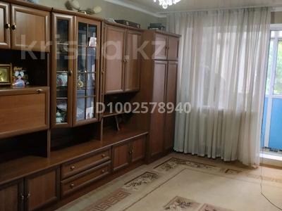 2-комнатная квартира · 44 м² · 3/5 этаж, 6-микрорайон — Рынок, супермаркет Аян пассаж за 10 млн 〒 в Темиртау