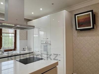 5-бөлмелі пәтер · 194 м², Арай 49, бағасы: 1.8 млн ₸ в Астане, Есильский р-н
