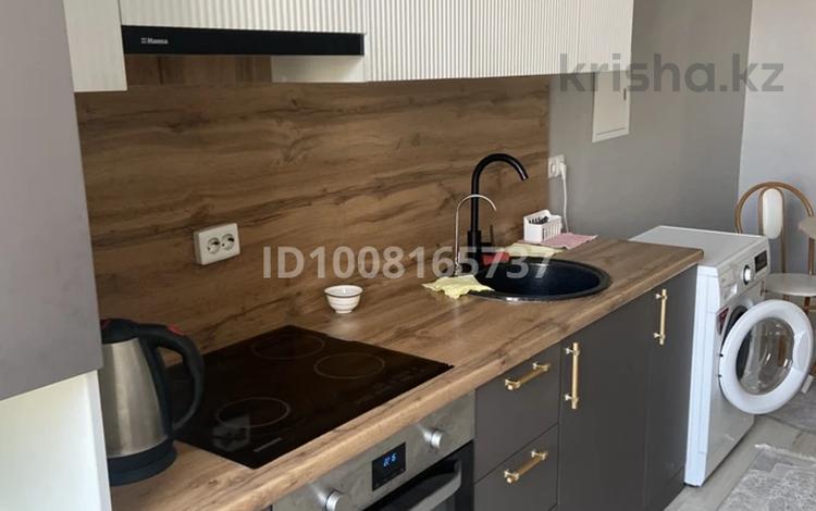 2-комнатная квартира · 67 м² · 3/15 этаж, 17-й мкр, ​17-й микрорайон 6 за 35 млн ₸ в Актау — фото 2