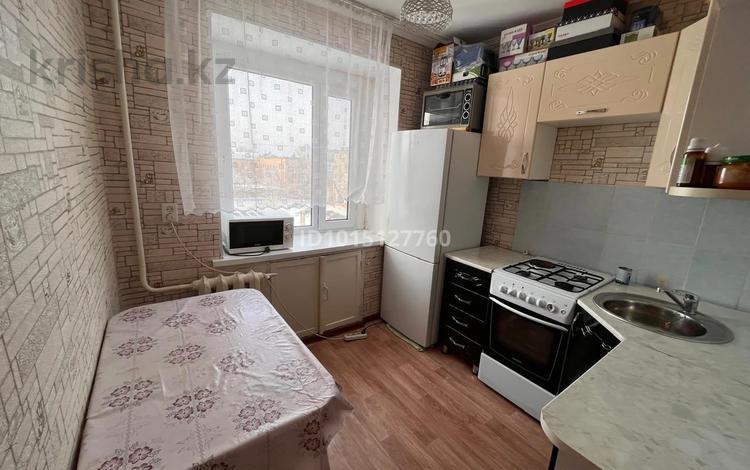 2-бөлмелі пәтер · 49 м² · 4/5 қабат, Абая 66, бағасы: 9 млн ₸ в Аркалыке — фото 2