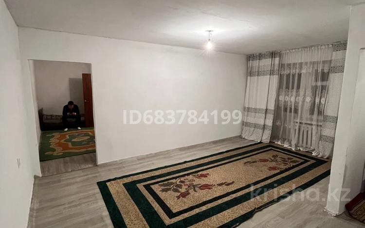 3-комнатная квартира · 64 м² · 2/4 этаж, Юность 4 за 15 млн 〒 в Семее — фото 9