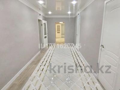 Отдельный дом · 4 комнаты · 185 м² · 10 сот., Кулаш Байсеитова 1 үй за 15 млн ₸ в Жанаозен