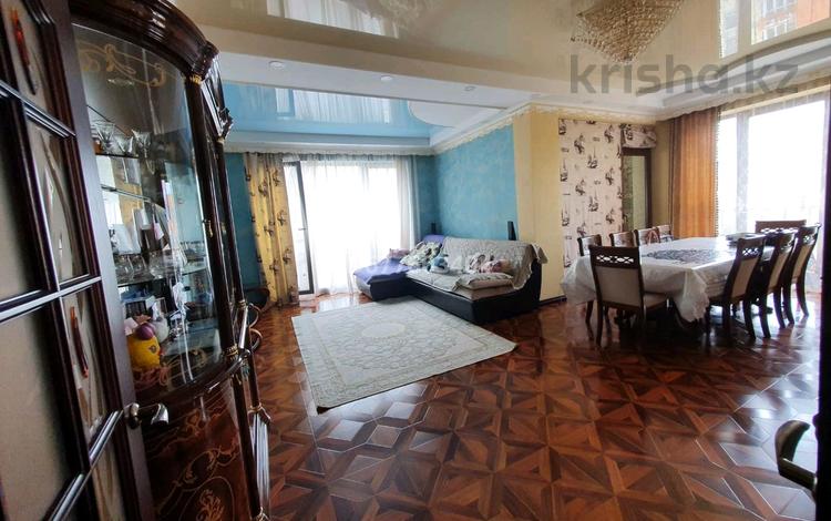 3-комнатная квартира · 130 м² · 10/12 этаж, Ходжанова 92 — Альфараби за 650 000 ₸ в Алматы, Бостандыкский р-н — фото 15