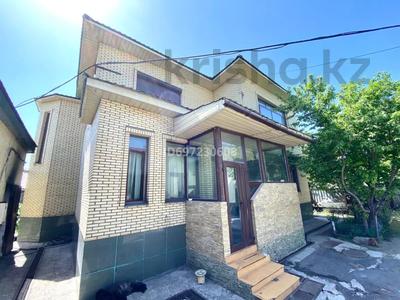 Отдельный дом · 7 комнат · 240 м² · 9 сот., мкр Новый Город — Бухар-Жырау , Сатпаева за 145 млн 〒 в Караганде, Казыбек би р-н