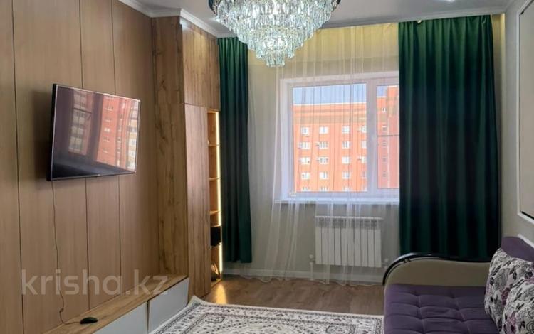 2-комнатная квартира · 71.4 м² · 6/9 этаж, мкр. Алтын орда за 32.6 млн 〒 в Актобе — фото 2