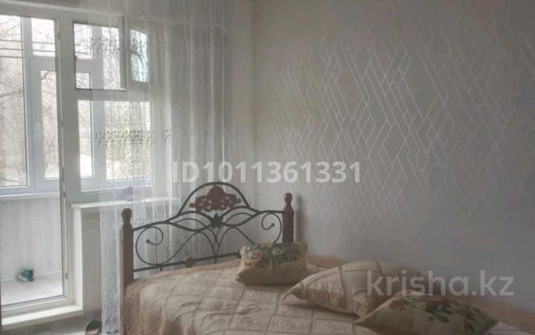 2-бөлмелі пәтер · 48.3 м² · 2/5 қабат, алтынсарина 14, бағасы: 12.8 млн ₸ в Уральске — фото 2