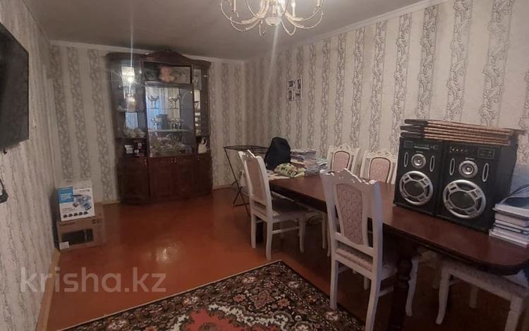 2-комнатная квартира, 43 м², 1/5 этаж, Сатбаева за 9 млн 〒 в Таразе — фото 10
