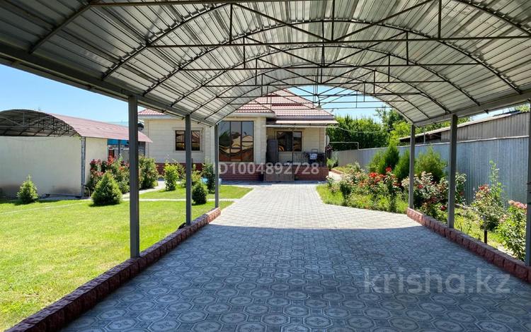 Отдельный дом · 4 комнаты · 200 м² · 12 сот., Алма-атинская 132 за 145 млн ₸ в М. Туймебаеве — фото 2