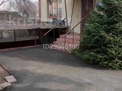 Отдельный дом • 5 комнат • 175 м² • 11 сот., мкр Таусамалы, Сагдиева 87 за 72 млн 〒 в Алматы, Наурызбайский р-н