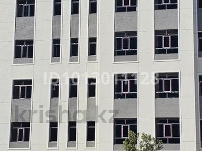 2-бөлмелі пәтер · 82 м² · 4/8 қабат, 32А ш/а. 3, бағасы: 21 млн ₸ в Актау, 32А мкр
