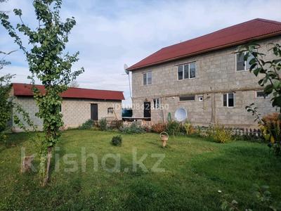 Отдельный дом · 4 комнаты · 180 м² · 10 сот., Наурыз 82 за 37 млн 〒 в 