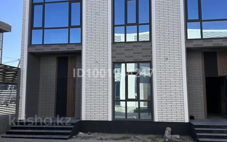 Үйдің бір бөлігі · 4 бөлме · 172 м² · 2 жүзд., Домалак Ана 490 — Атакент, бағасы: 37 млн ₸ в Таразе — фото 91