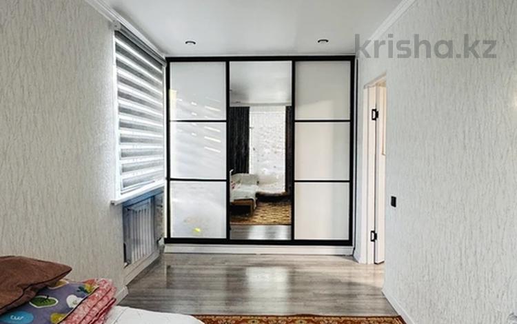 2-бөлмелі пәтер · 45 м² · 4/5 қабат, Акбулак ш/а. 12 — СШ 36 Торговый центр, бағасы: 130 000 ₸ в Таразе, мкр Акбулак — фото 2