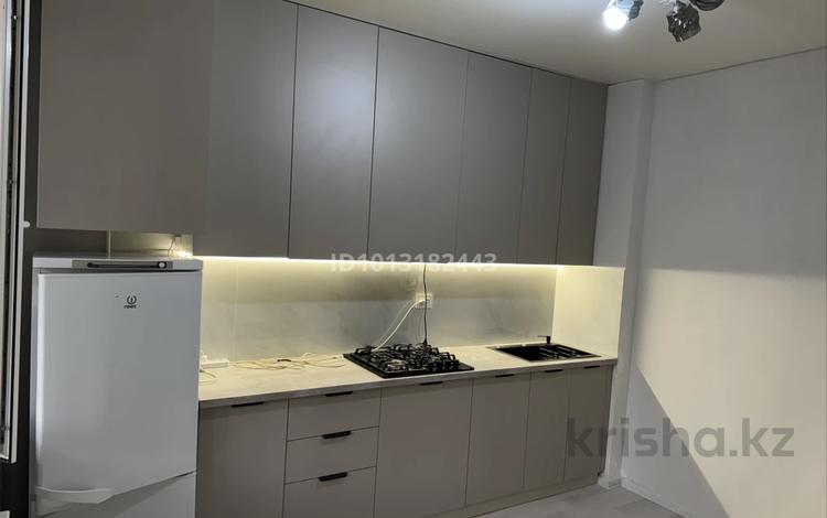 1-бөлмелі пәтер · 43.3 м² · 4/5 қабат, мкр Аксай-3А 48, бағасы: 250 000 ₸ в Алматы, Ауэзовский р-н — фото 2