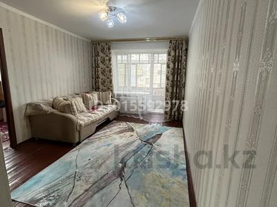 3-комнатная квартира · 54 м² · 4/5 этаж, Камзина 23 за 150 000 ₸ в Аксу