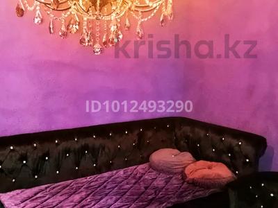 1-бөлмелі пәтер · 38 м² · 8/9 қабат, мкр Самал-2 29, бағасы: 52 млн ₸ в Алматы, Медеуский р-н