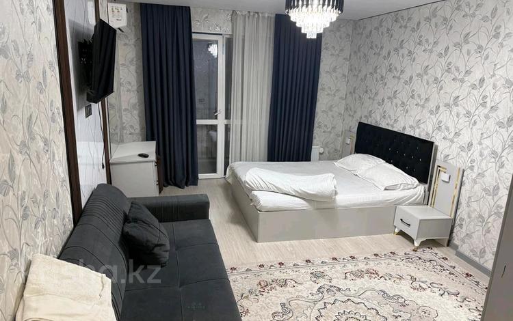 1-комнатная квартира · 50 м² · 11/16 этаж, Сырым батыра 99/3 за 16 000 〒 в Шымкенте — фото 2