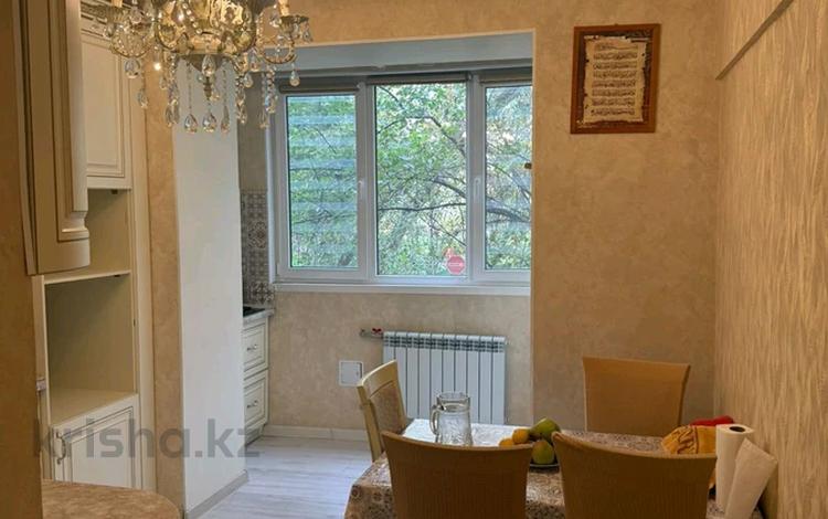 4-бөлмелі пәтер · 96 м² · 2/5 қабат, Амангельды — Жамбыла, бағасы: 450 000 ₸ в Алматы, Алмалинский р-н — фото 4