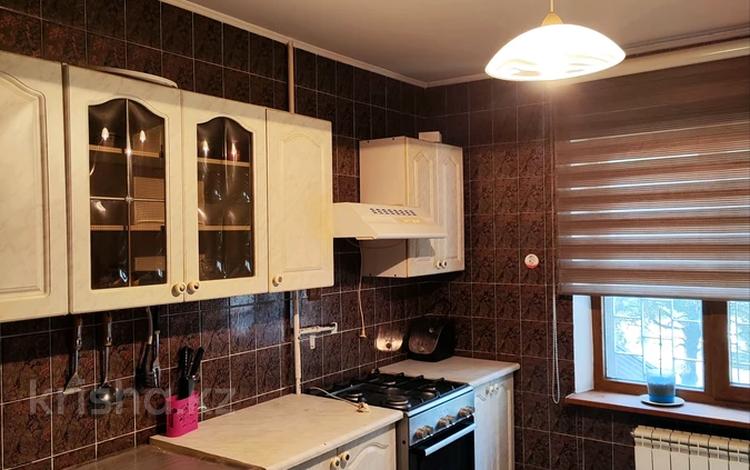 4-бөлмелі пәтер · 85 м² · 1/5 қабат, мкр Мамыр-1 15, бағасы: 55 млн ₸ в Алматы, Ауэзовский р-н — фото 2