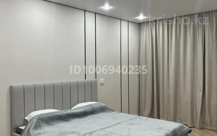 1-бөлмелі пәтер · 44 м² · 10/12 қабат, Торекулова 93, бағасы: 350 000 ₸ в Алматы, Алмалинский р-н — фото 2