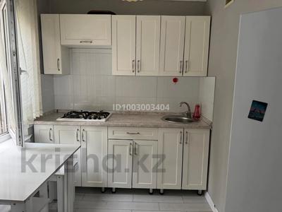 2-бөлмелі пәтер · 42.3 м² · 2/5 қабат, Карасай батыра 180, бағасы: 300 000 ₸ в Алматы, Алмалинский р-н