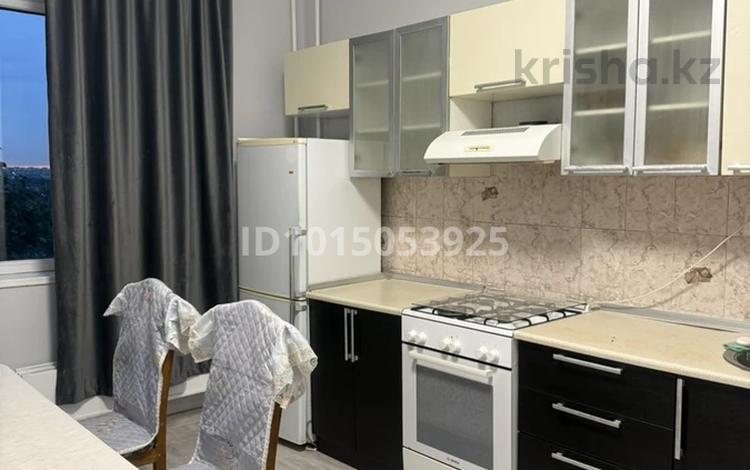 2-комнатная квартира · 60 м² · 5/9 этаж, мкр Тастак-3 19 за 250 000 ₸ в Алматы, Алмалинский р-н — фото 2