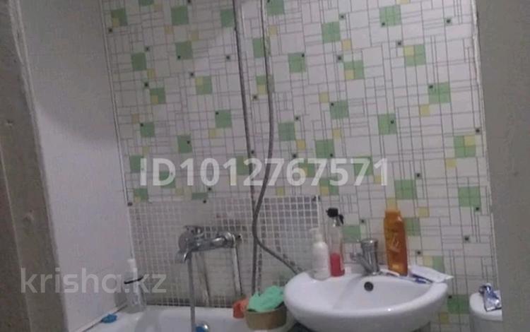 1-комнатная квартира · 40 м² · 5/5 этаж, мкр Мынбулак, Мынбулак ш/а. 17 за 10 млн 〒 в Таразе — фото 2