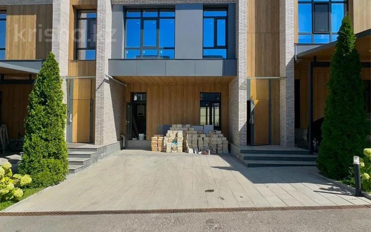 4-комнатная квартира · 190 м² · 2/2 этаж, мкр Нур Алатау, Абулхаир хана 109 за 187 млн ₸ в Алматы, Бостандыкский р-н — фото 2