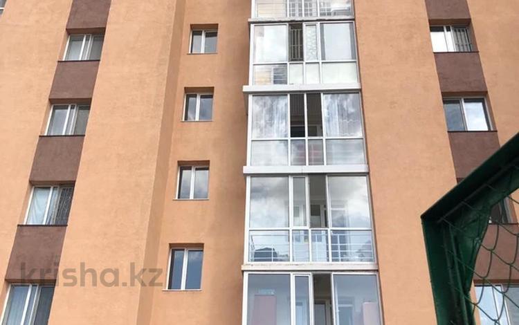 2-комнатная квартира, 60.5 м², 3/7 этаж, Ш Айтматов 31А